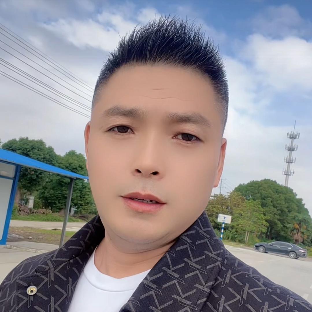 阿坤