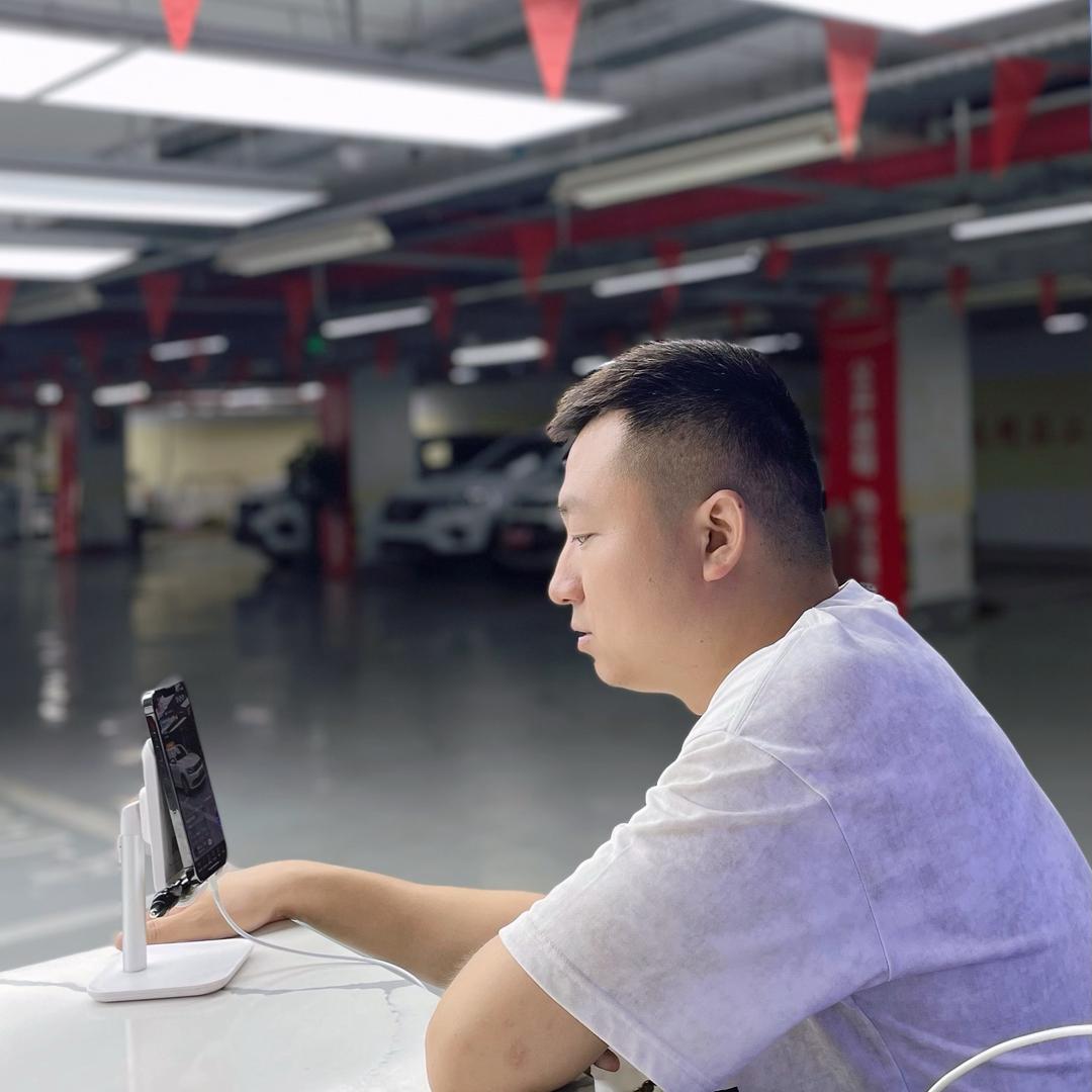 北京梁子严选车
