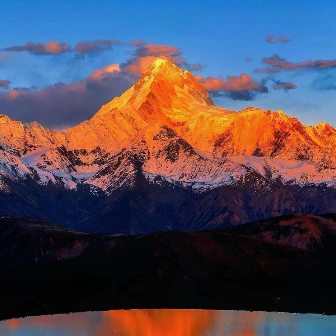 四海连成格斗俱乐部