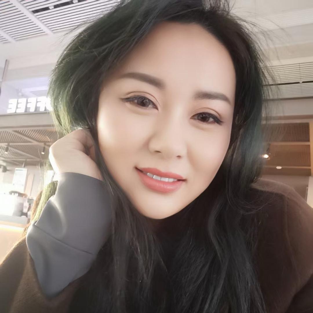 我是芮芮呀🍊🍎🦊🐍