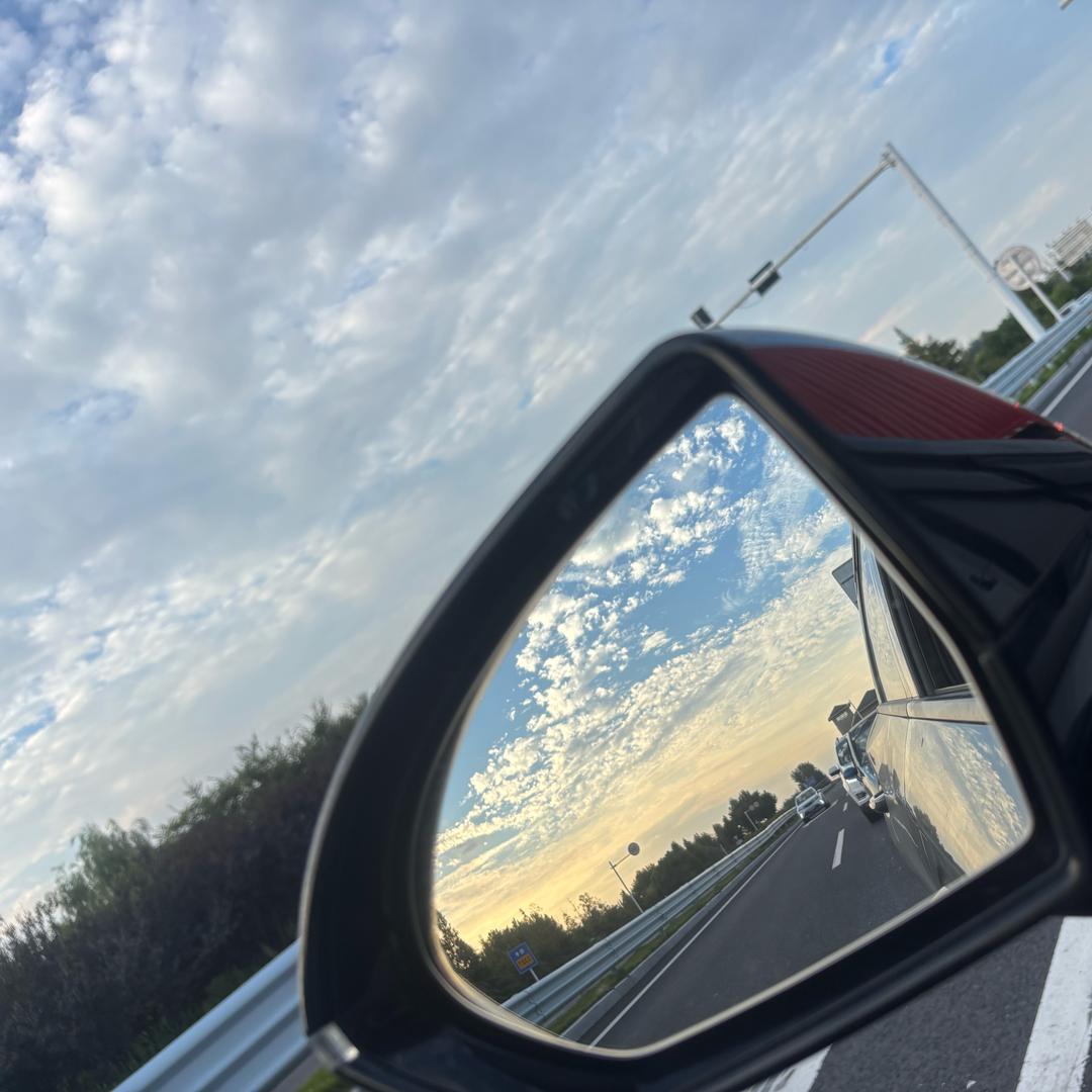 希望你一直开心!