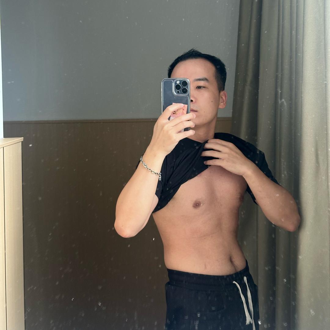 阿添