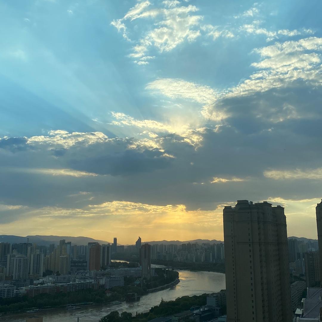 猛踹瘸子那条好腿