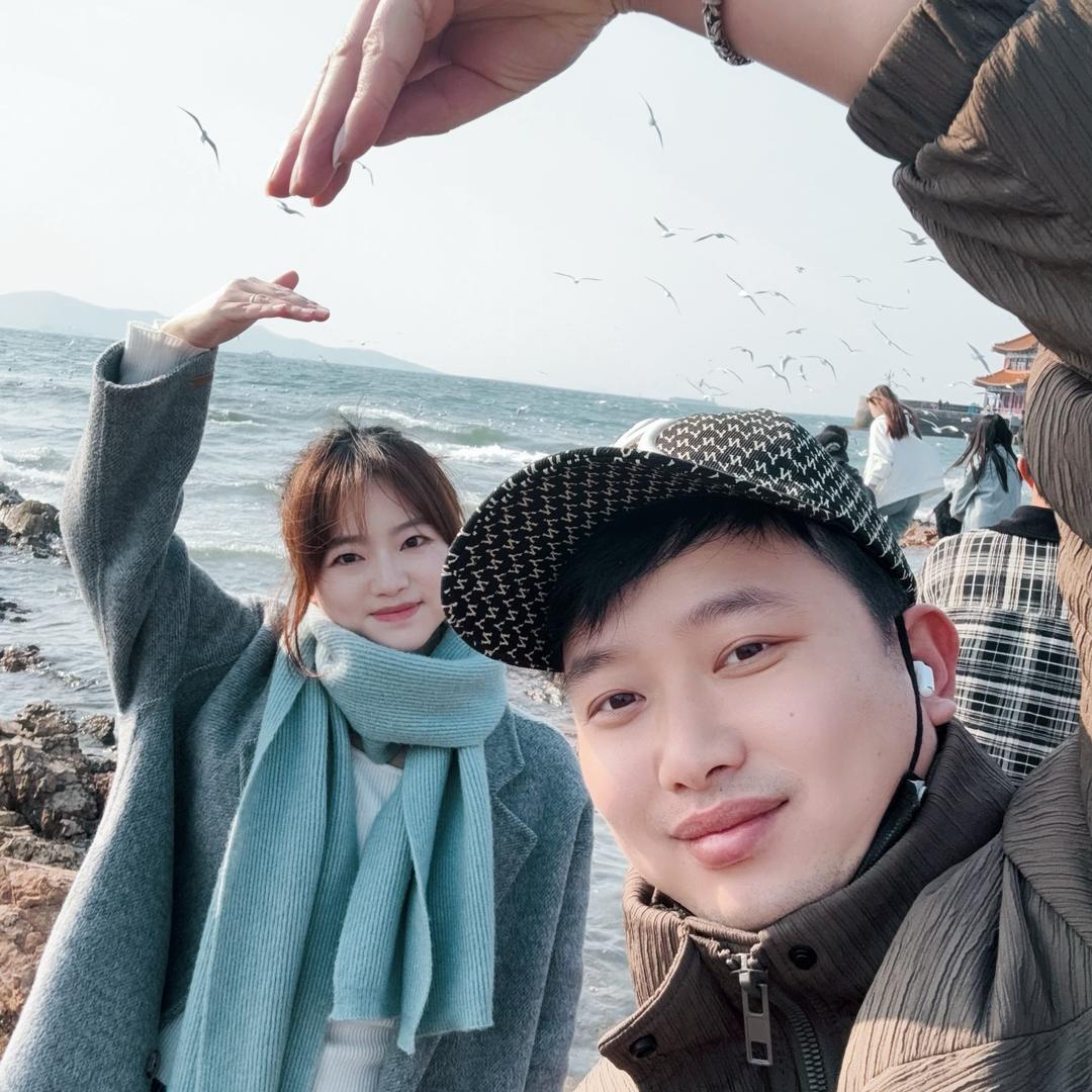 龙港阿杰发型设计