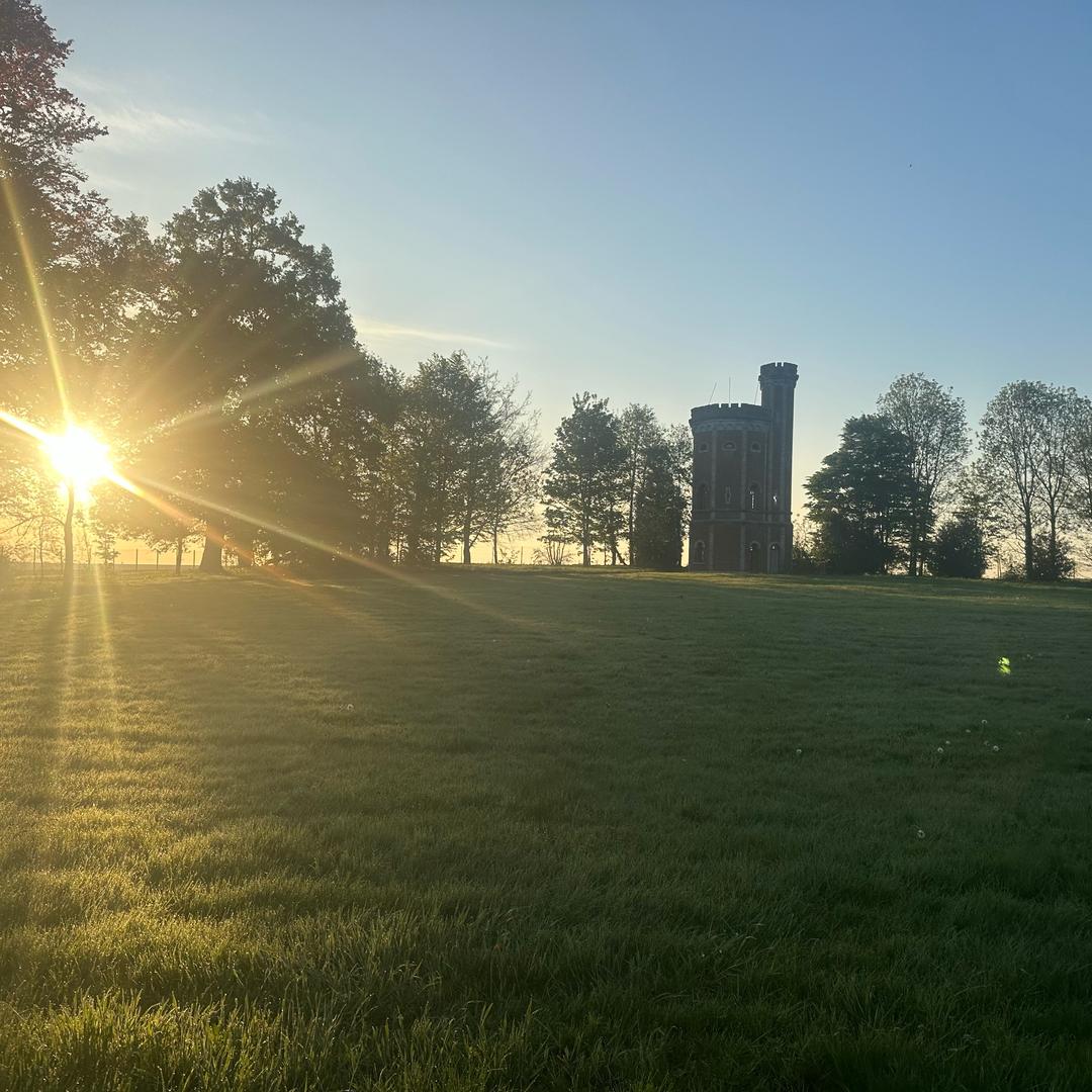 世上哪能多如意，万事只求半称心！