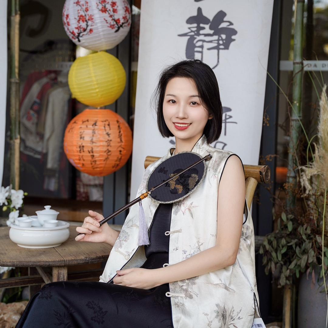 在揭阳做厨房电器的君璇