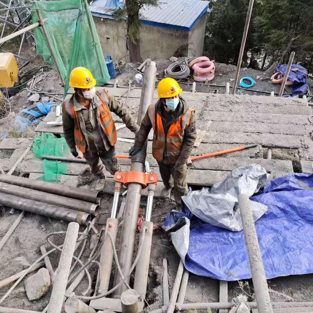 边坡施工阿海
