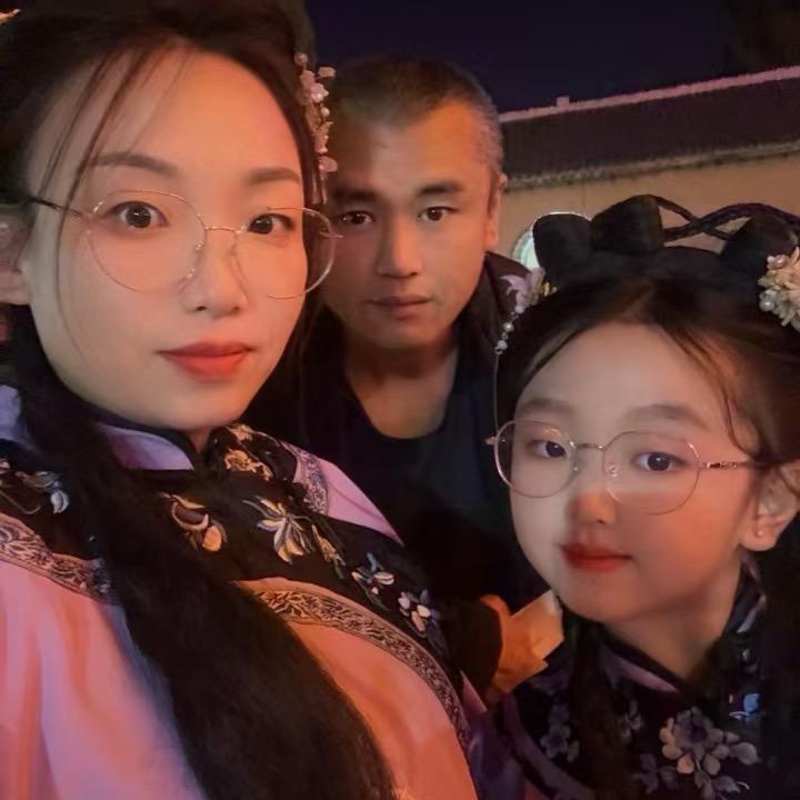 坚持奋斗，努力拼搏！