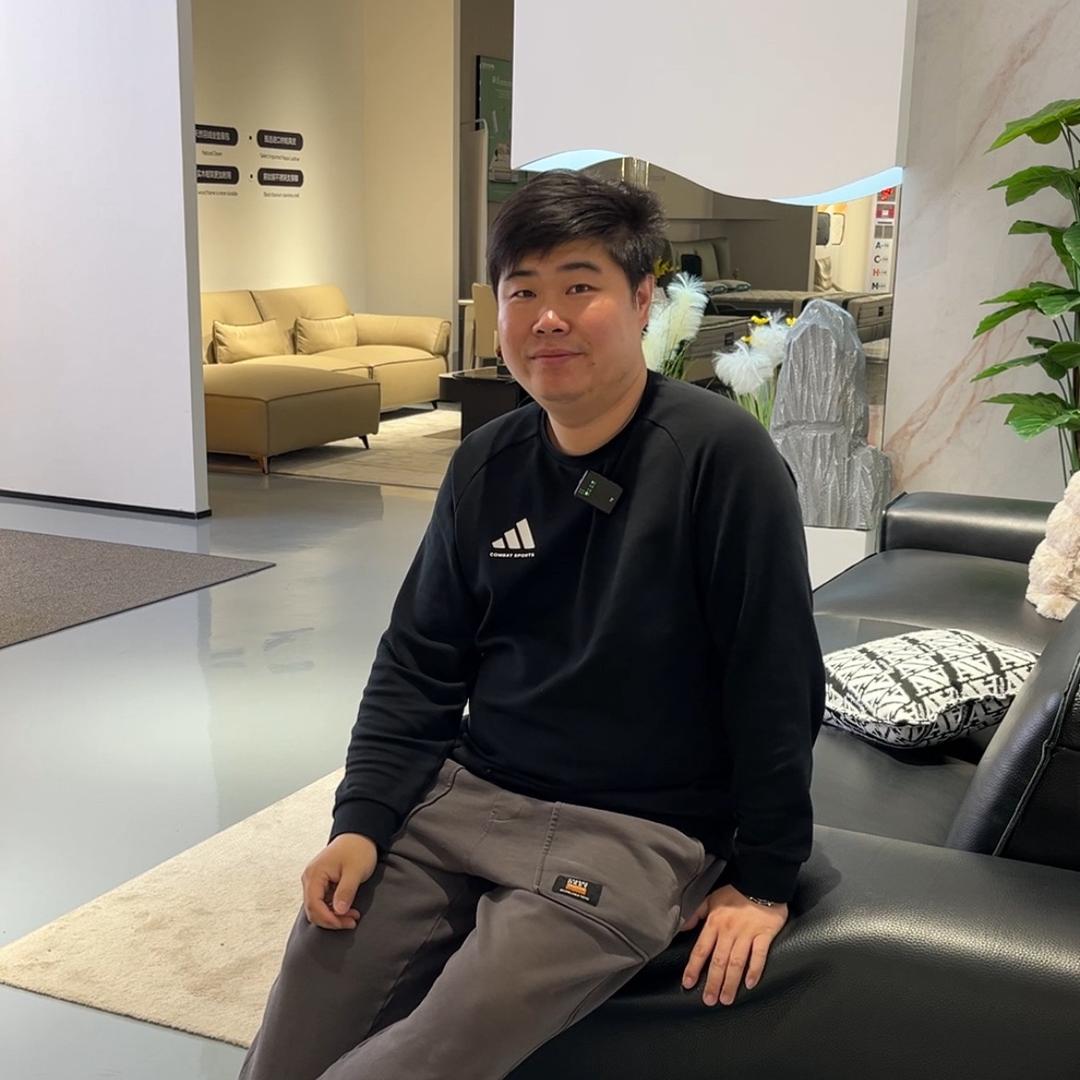 做家具的小刚