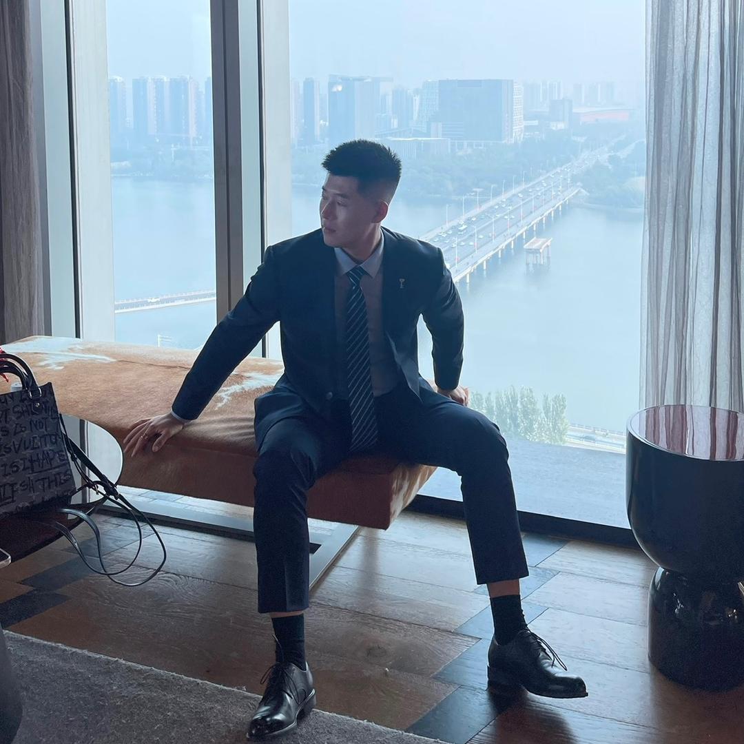 关梓昊