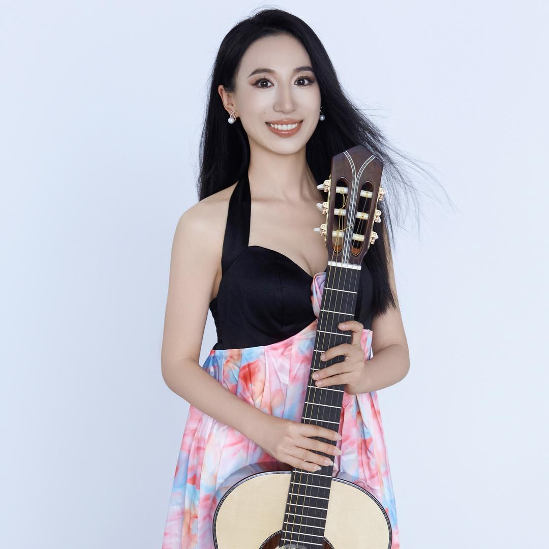 曼妮吉他