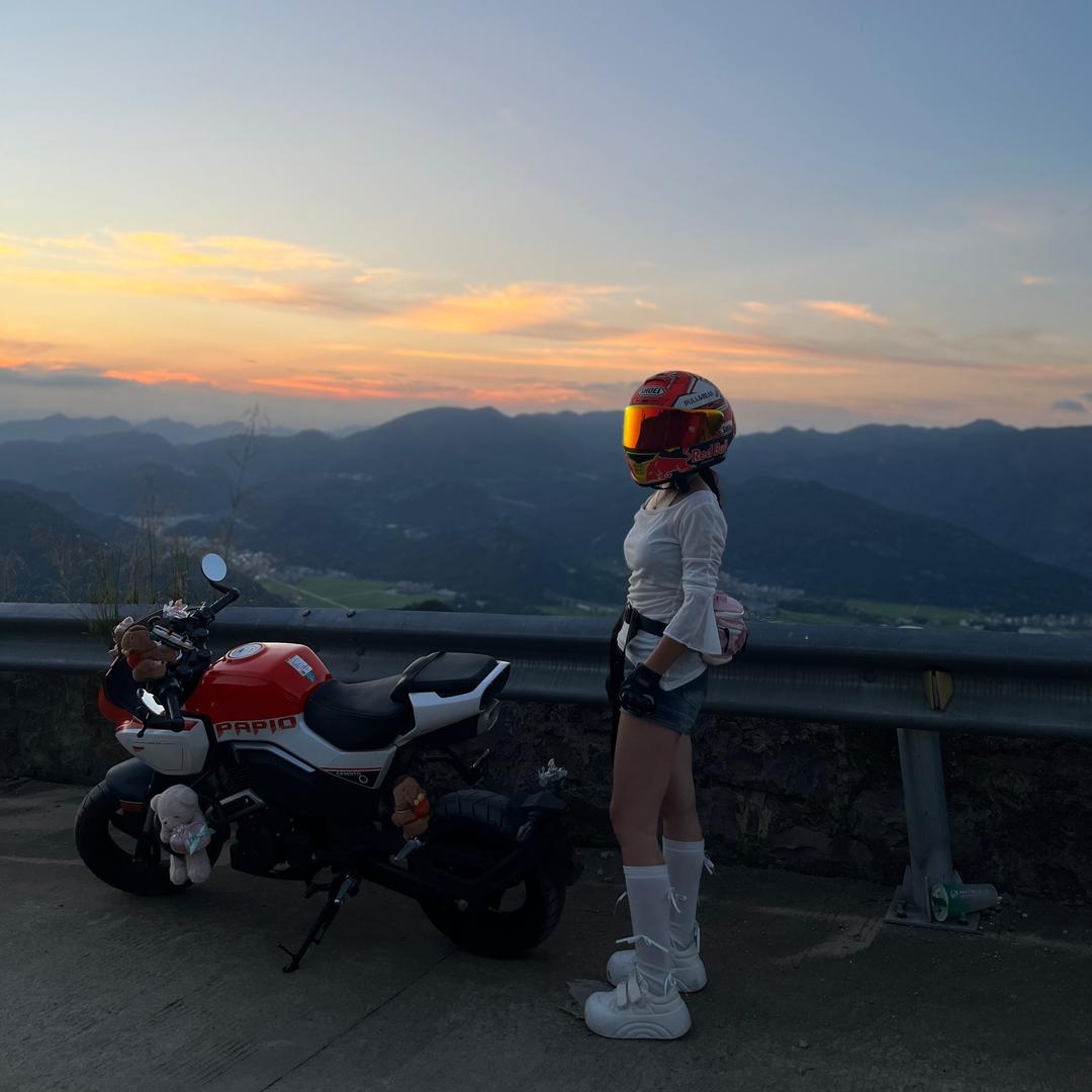 狒小姐🏍️