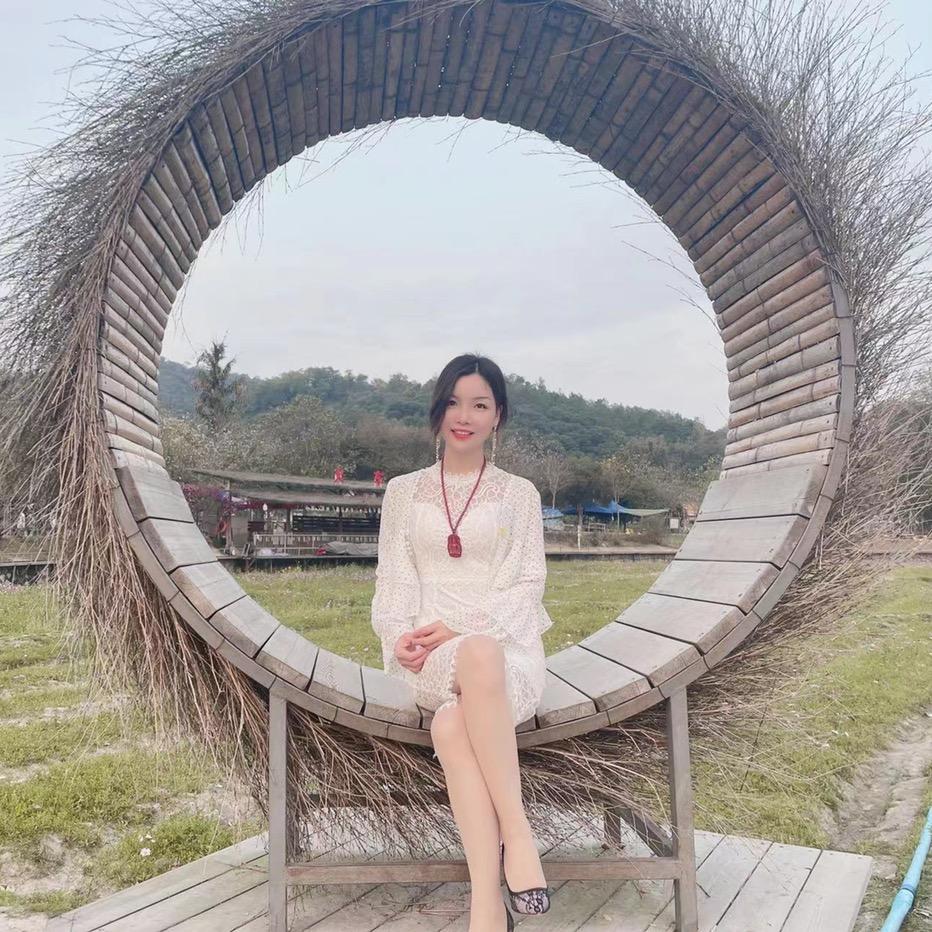 古茜轻奢女装