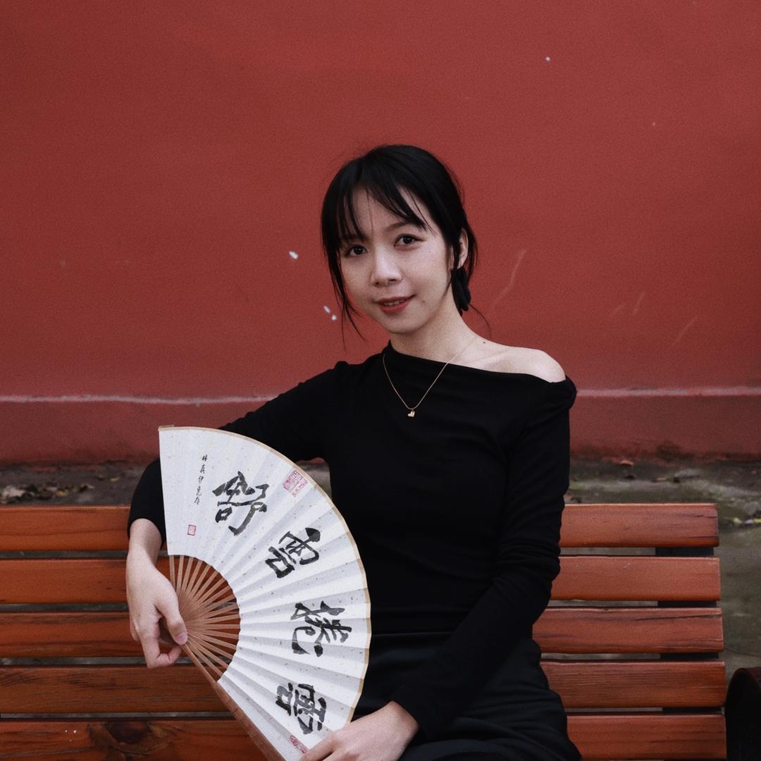 林小妞。
