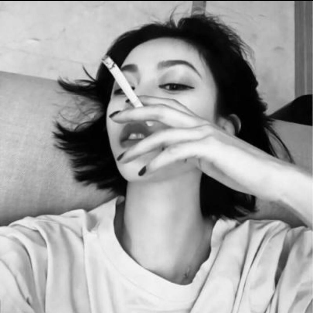 暖阳(｡･ω･｡)《拒私聊》