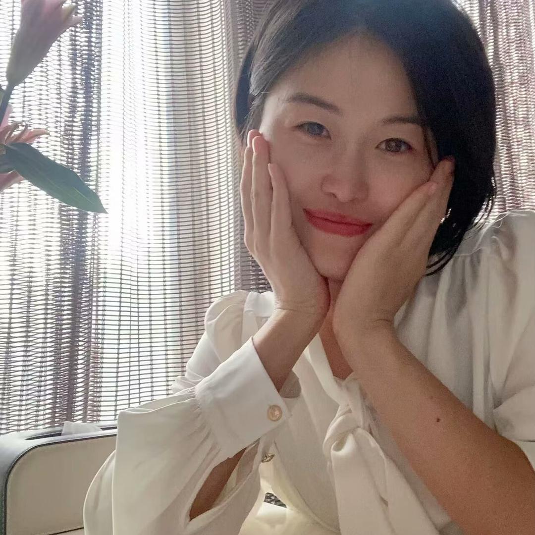 美业调肤 ：小冉