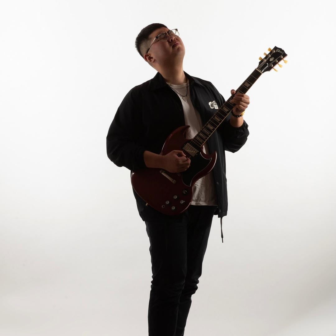 会飞的小胖子👦