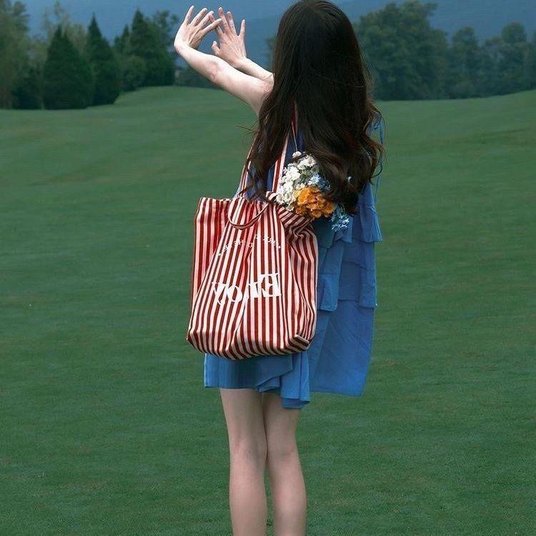 ¥