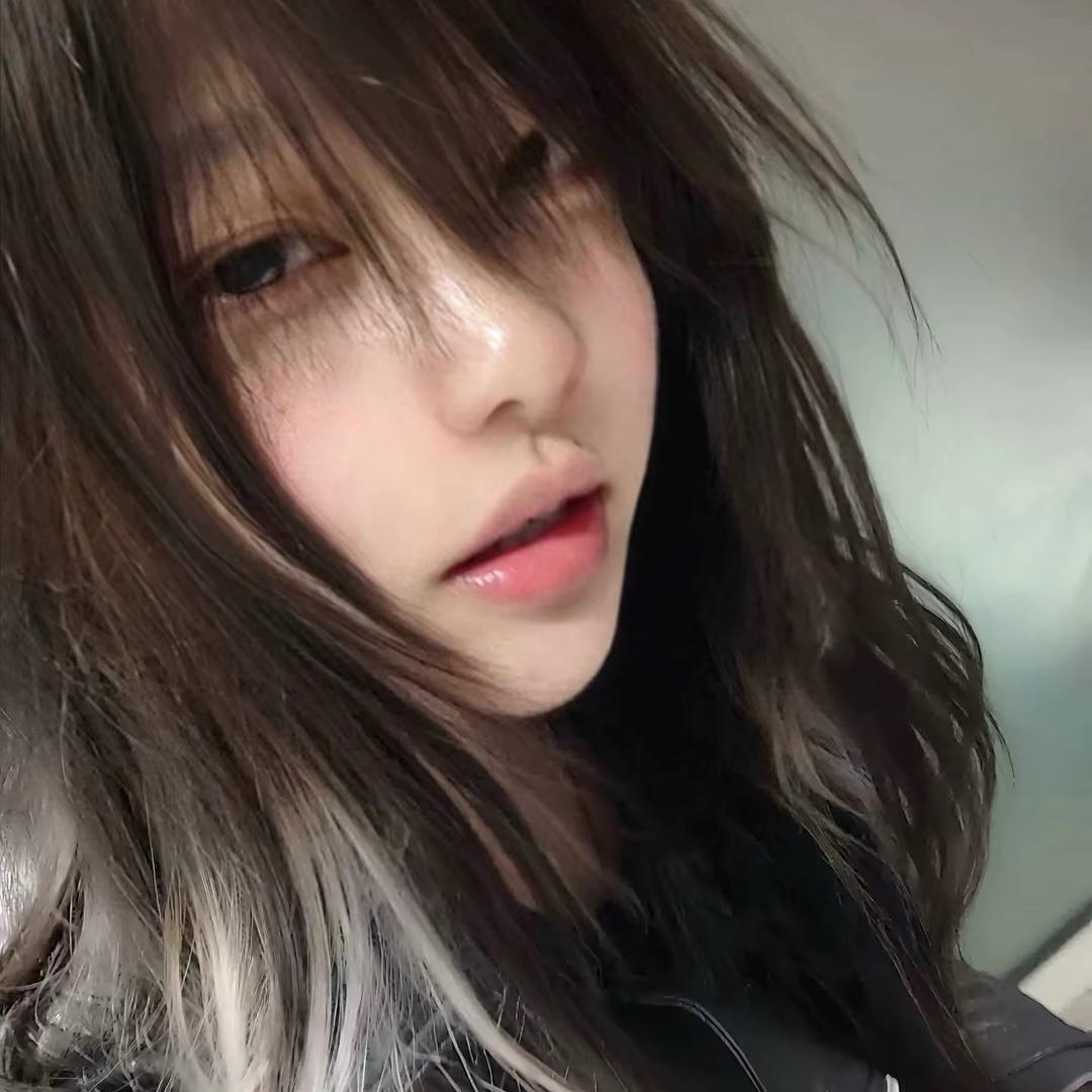 夏妍.🎀