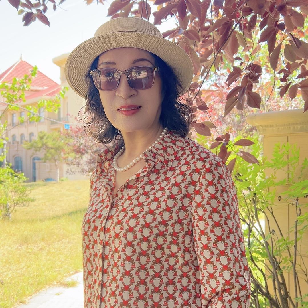 喜欢美景的林林姐