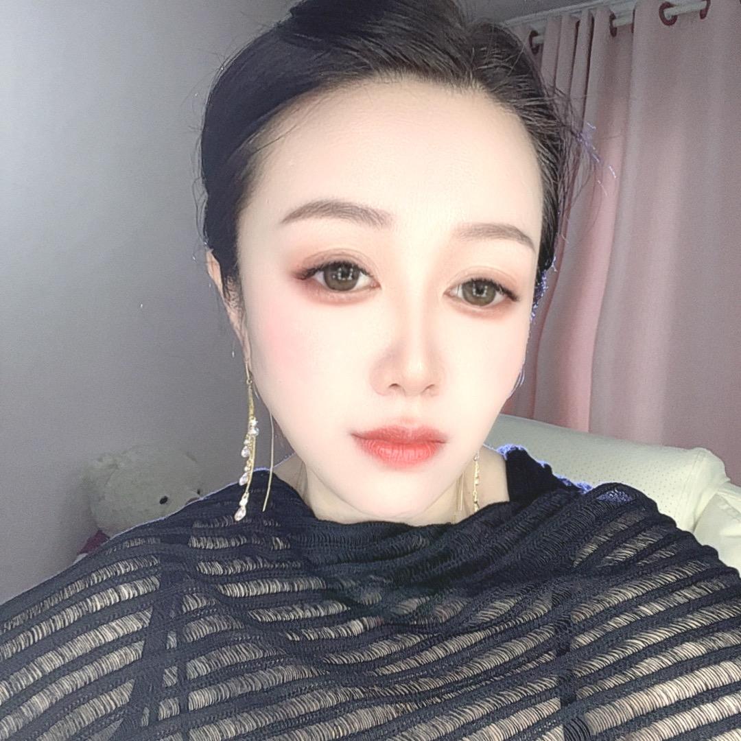 杨莉