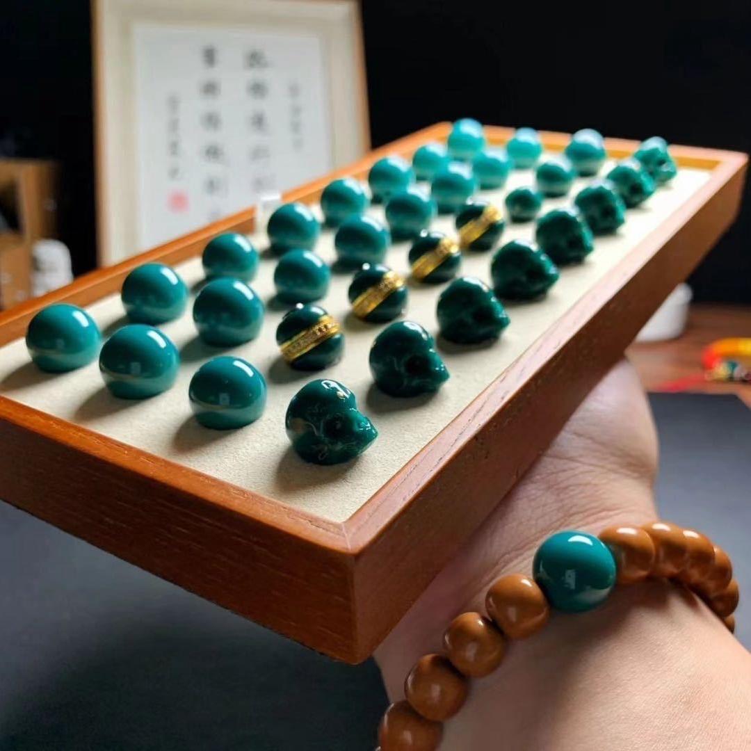 鸿福松石