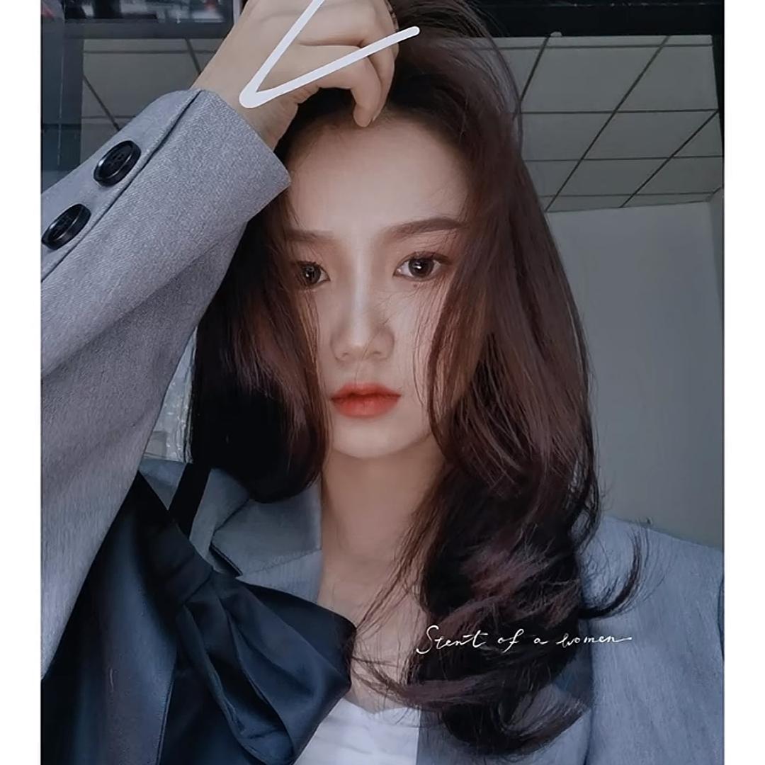 一个在霸都的化妆师左左