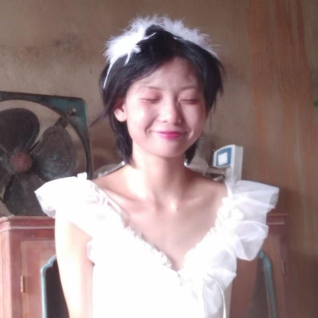 戏精少女-小胡@抖音