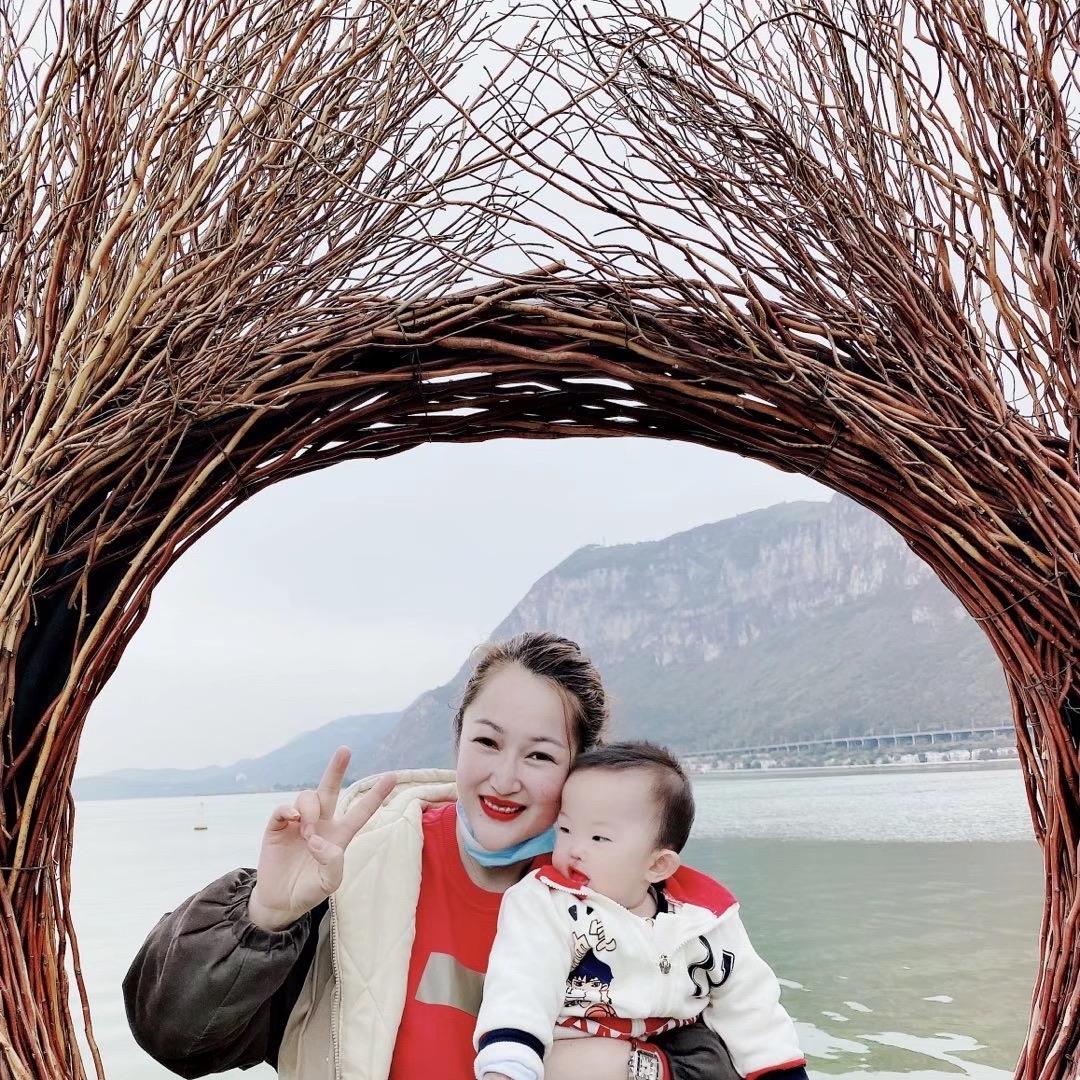 安顺单身俱乐部整个捂脚的