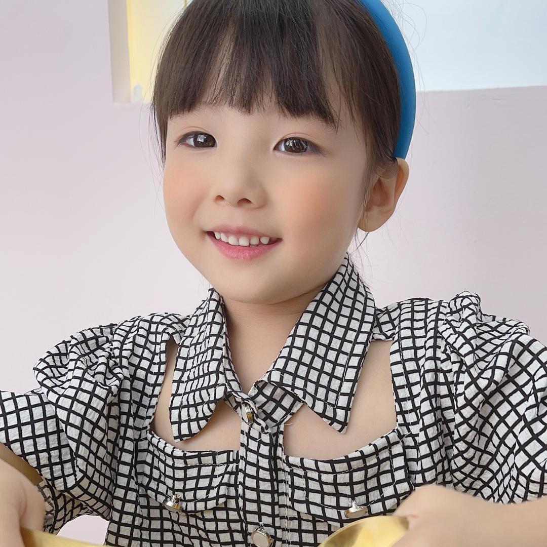 蓝卓童装