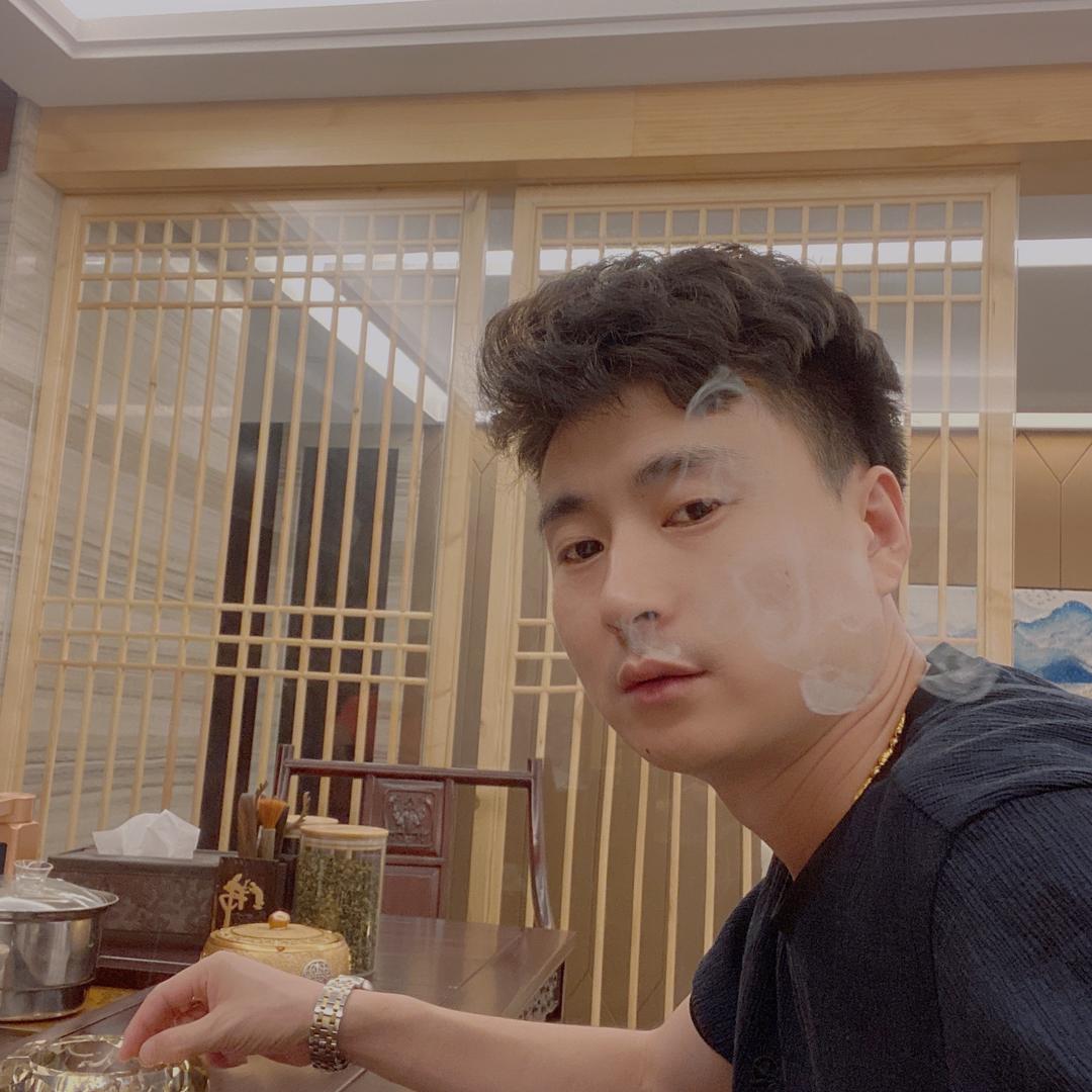 汕头奢小六珠宝行（小六）