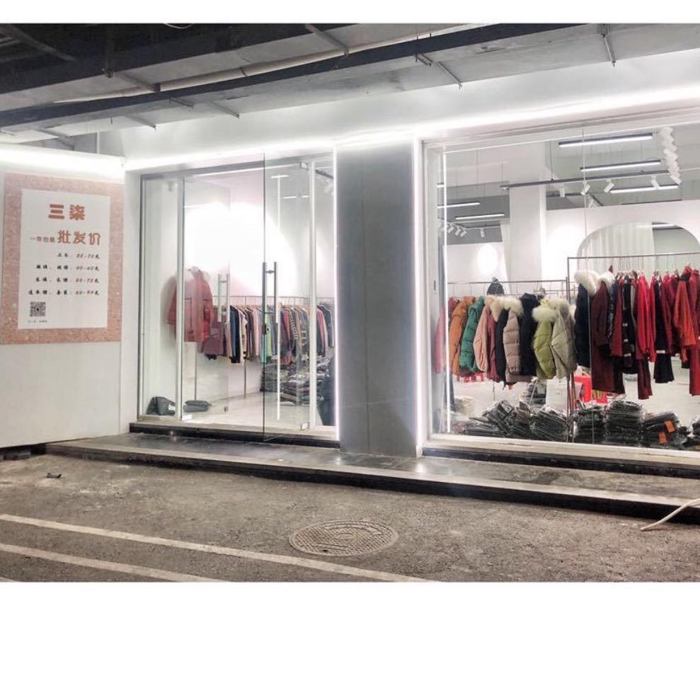 石狮市三七女装（小号）