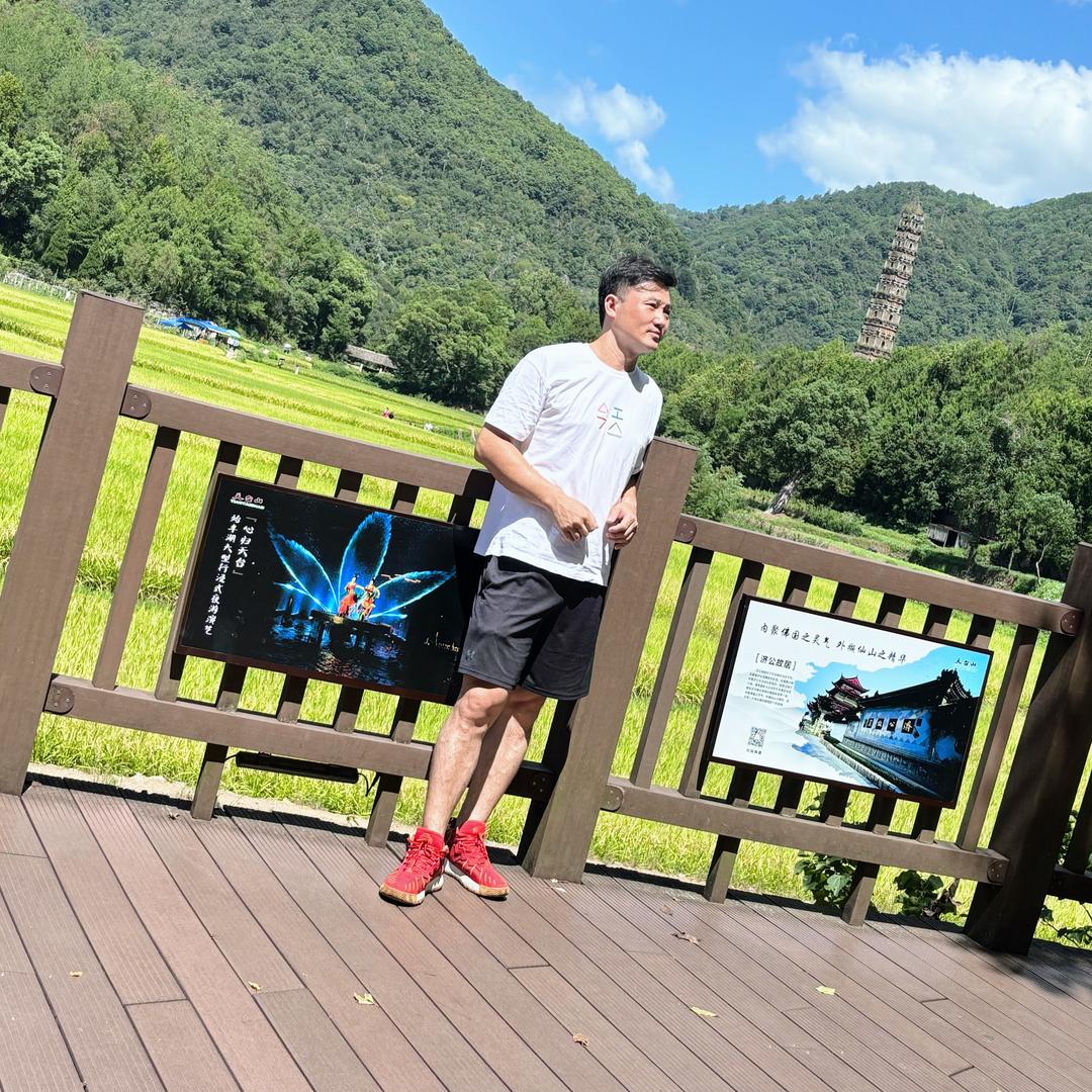 凌晨四点的洛城