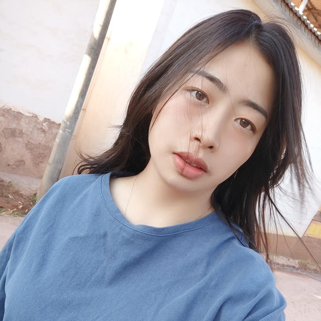 ঞ兜里໊🌿半颗糖🍬