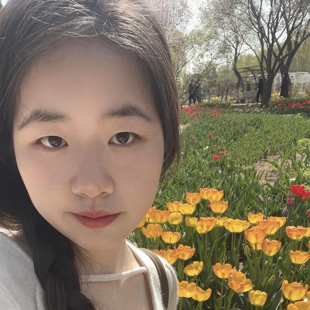 小妹花盆
