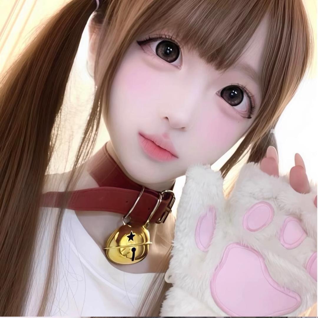 小E