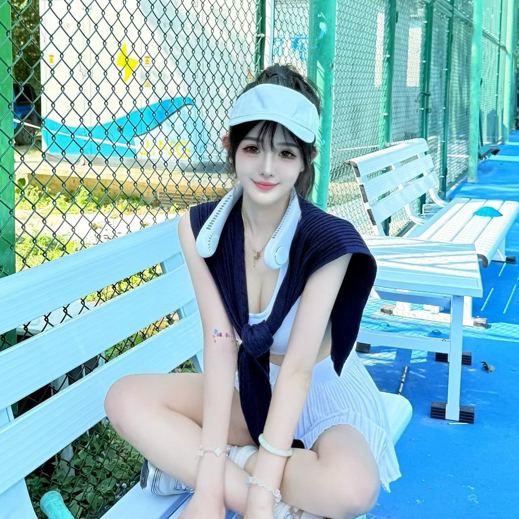 车模小雯