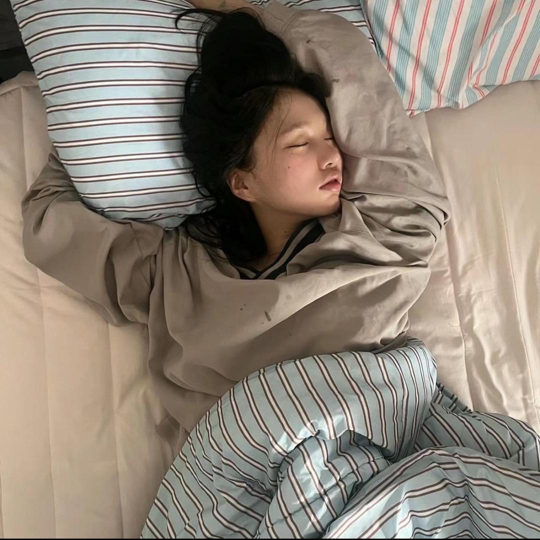 爱睡懒觉_