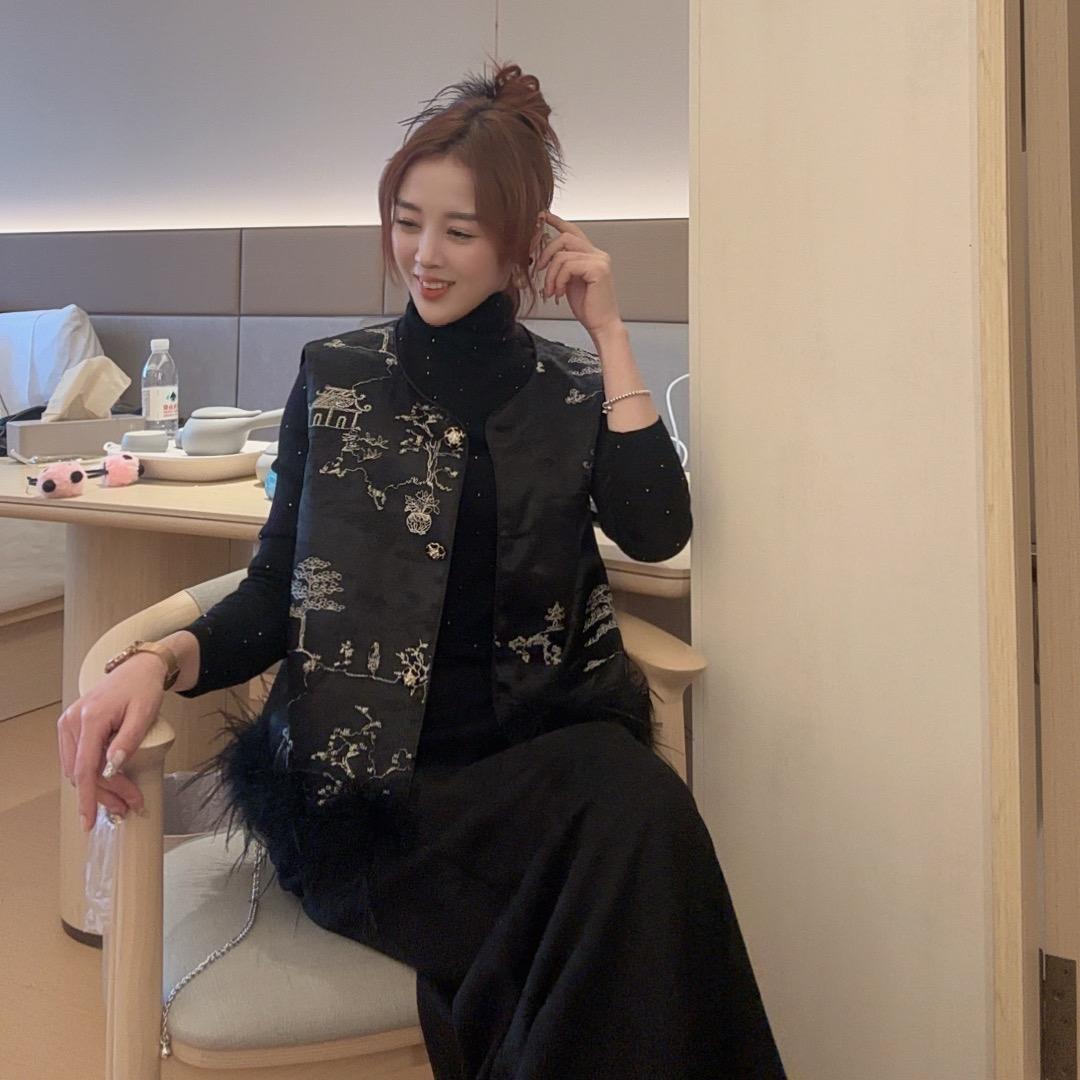 阿金•婚纱礼服馆（馆主）