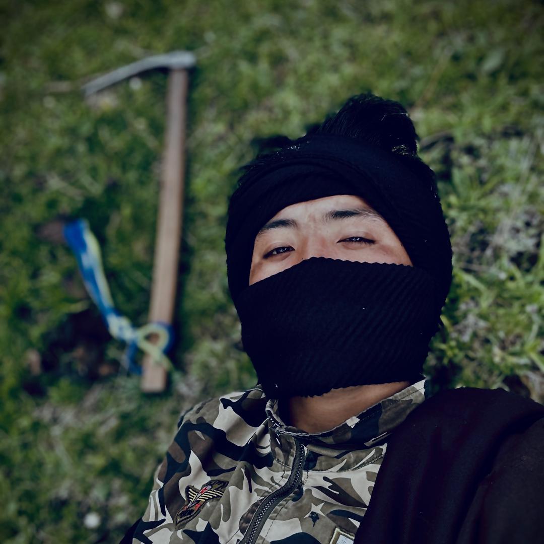 龙  རིག  降措