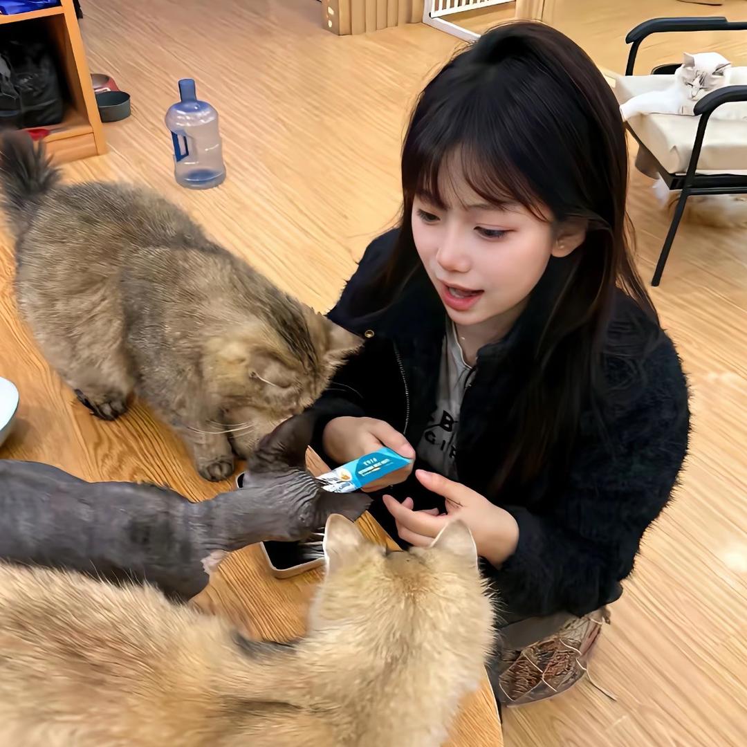 亦亦控