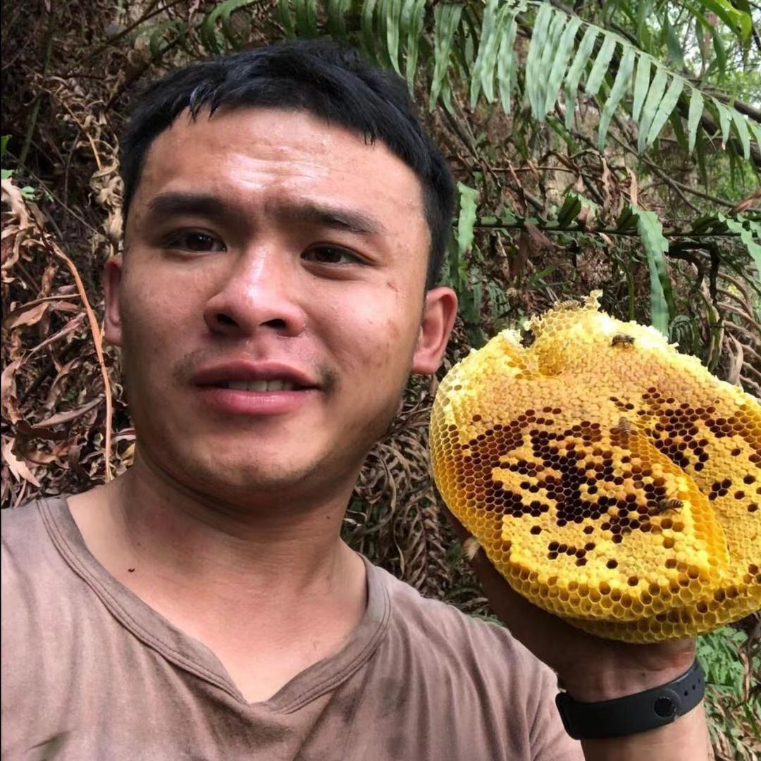 90后养蜂人，啊翁