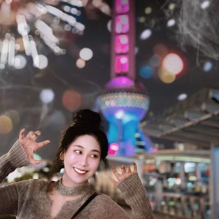 会拉咖啡的画家-💮