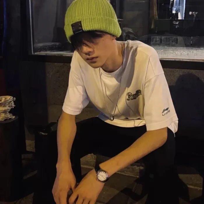 白晟_