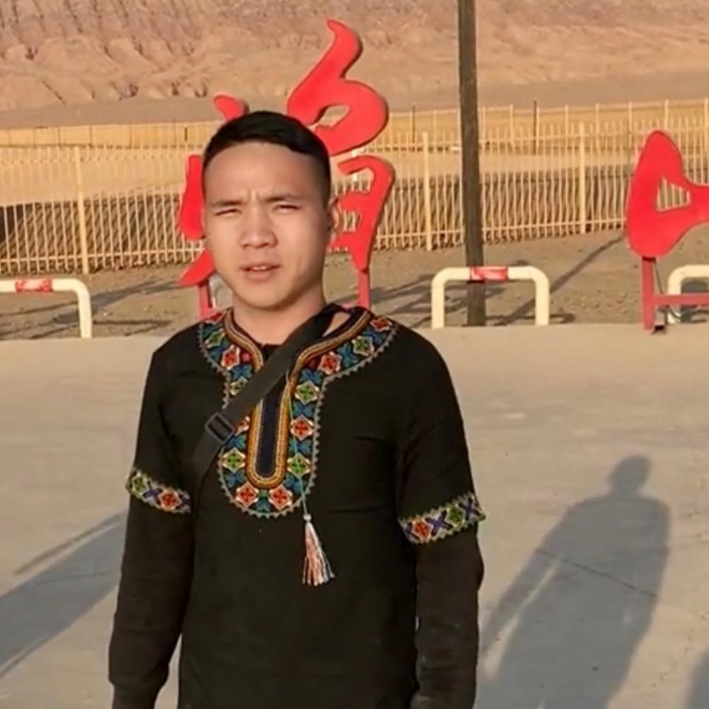 杨力
