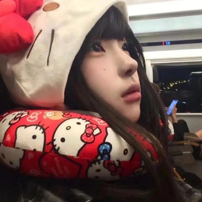 无敌小蕊^