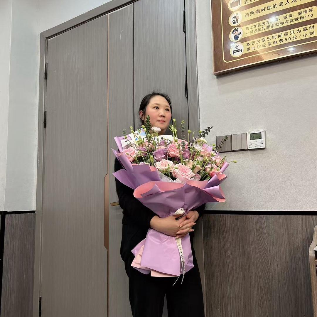 邹小妞