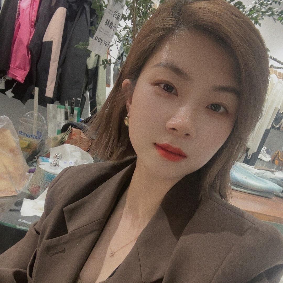 金双胞胎服装店