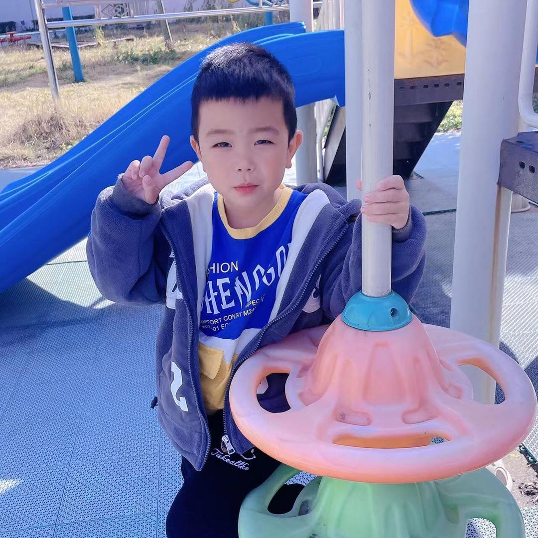 小铭烁