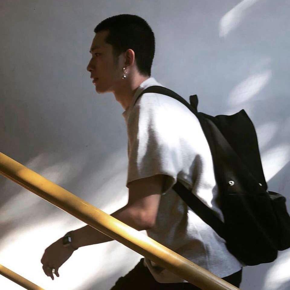 黑了个蛋